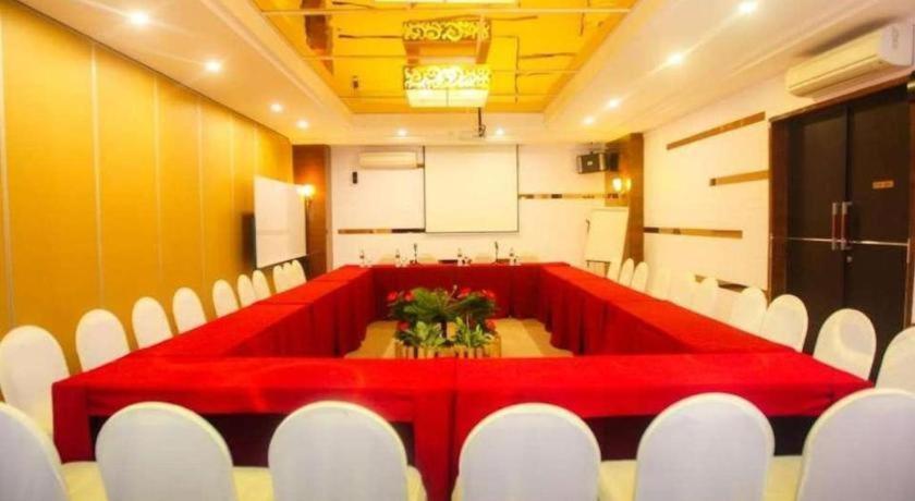 Favor Center By Life Makassar