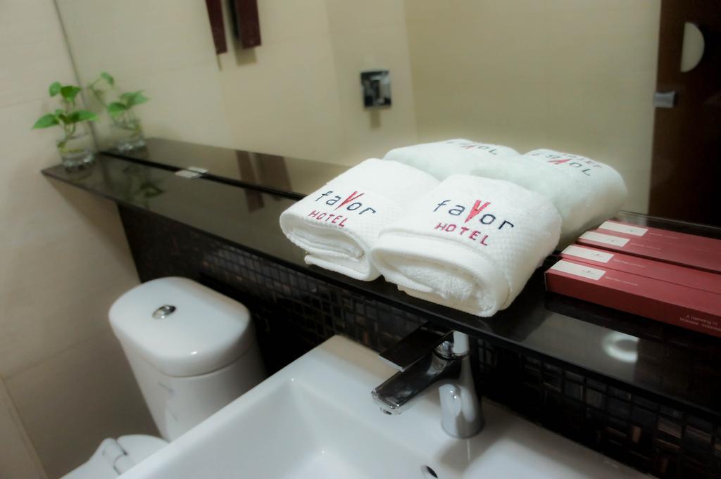 Favor Center By Life Hotel 3*